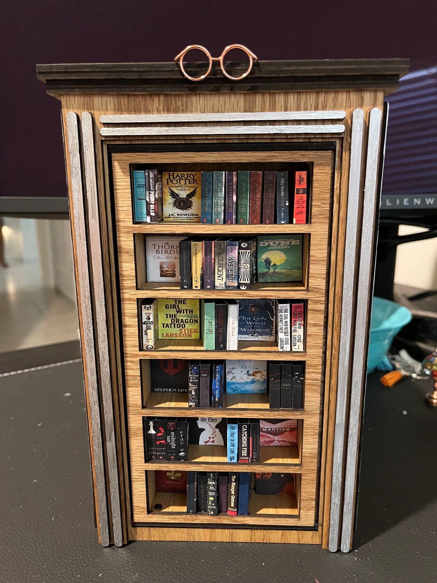 Bookshelf Book Nook with a Hidden Room (Reading Get Away)