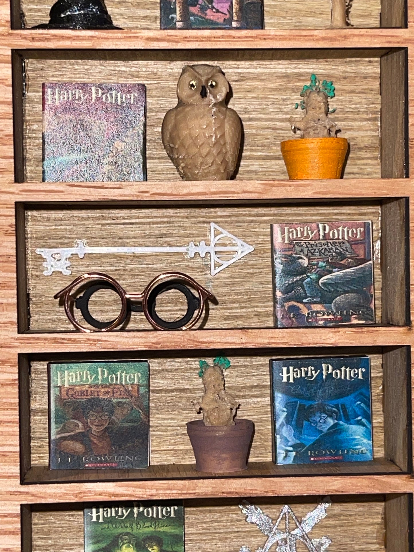 Bookshelf Book Nook with a Hidden Room - Wizarding Theme